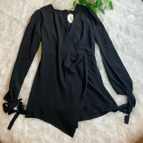 HYFVE Black asymmetrical split sleeve Skirt Romper size Small new - Picture 1 of 14